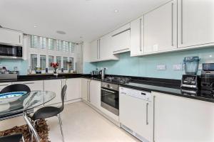 Central London Canal Villa and Garden WiFi