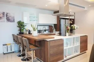 2BR 4Beds Luxury Condo Pool & Fitness - Ban Ket Ho