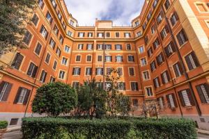 2 bedroom apartment Flaminio Vignola