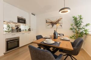 Blue - x4PAX Private Garden in Lugano