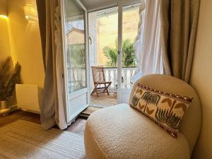 LES MALDIVES, T2, Balcon, Hyper centre Place aux Herbes