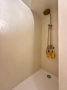 Appartements LES MALDIVES, T2, Balcon, Hyper centre Place aux Herbes : photos des chambres