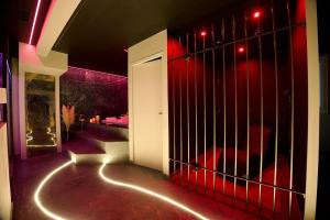 Mascarade suite and spa