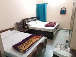 RaghuvarDham Delux 1 Double Bed, 1 Single Bed Room - Ayodhya