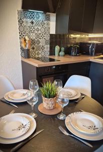 CICADA - Wifi, Clim, Vue Mer, Parking Gratuit