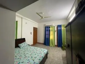 Spacious 5-room secure home - Ballia