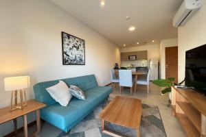 Boutique Building Steps Away from Shopping del Sol