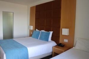 Deluxe Family Room room in Hotel Atlantida Sol