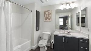 Landing at The Biltmore - 1 Bedroom in North Arlington