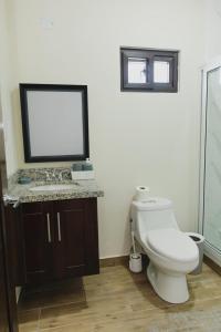 Espectacular Townhouse frente a Los Cedritos con vistas al merendon, completamente equipado y con aparcamiento privado