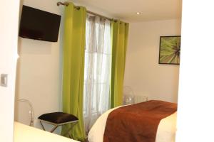 Hotels Les Colonnes : photos des chambres