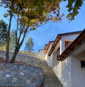 Vila Haxhaj - Razëm