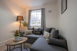 4-Bedroom Central Canterbury Cottage