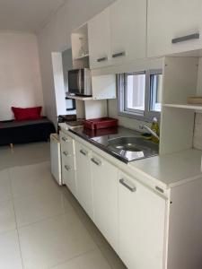 7 Olivos Departamento Interno hasta 5 personas con Pileta compartida