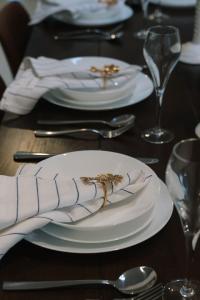 Cozy Comfort 4BR near Malls and Transport