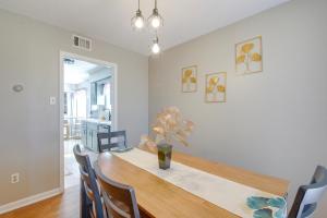 4 Mi to Shelby Farms Park Memphis Home with Patio!