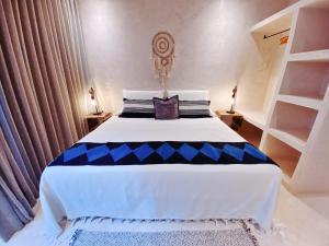 Makan Brand New 2-Bedroom Apt with Patio and Pool