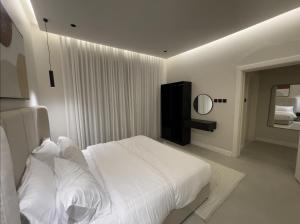 AM Home - living room with one bedroom 7