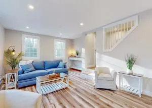 Enchanting 3BR Farmhouse Retreat Nature Getaway - Gorham