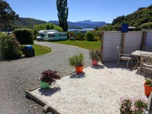 Waikawa Bay Self Contained Cabins
