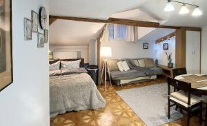 Apartment on Svobody Avenue 47