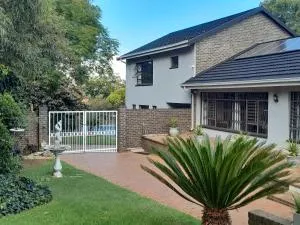 Palm Estate - 伊登维尔