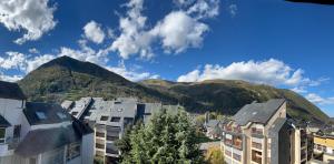 Appartements T3 cosy et calme, Balcon, Parking, coeur du village : photos des chambres