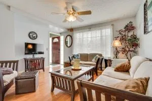 1 Mi to Dtwn Home with Fire Pit in St Paul - Falcon Heights