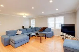 DC Area Home about 1 Mi to Metro WFH Friendly! - Silver Spring