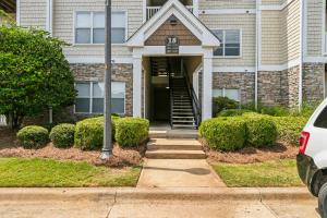 Verandas 1836 I Modern 2Bd I Parking I Pool I Gym