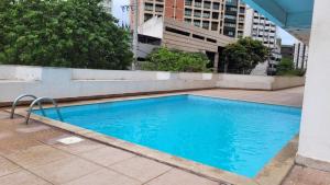 Lindo apartamento com incrível vista urbana