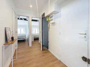 54m2 hypercenter, face Palais des Festivals