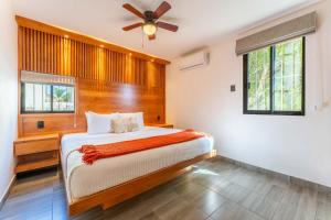 Ocean Breeze Condo 1 block F beach