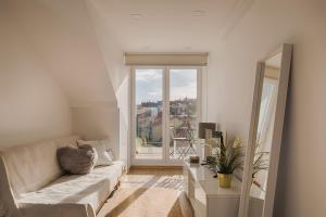 Romantic Gem with 2 Terraces in Alcântara