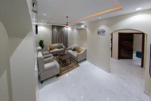 رويال سويتس للشقق المفروشه