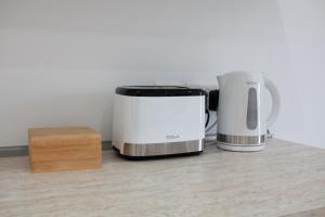 Sandstone Apartment 17