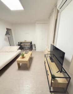 Cocon Marseillais, Centre-Ville, Vieux-Port - Rue Paradis, Rénové, Climatisé, 2pers