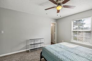 CB 3508-304 Fayetteville Oasis I Modern, Comfy