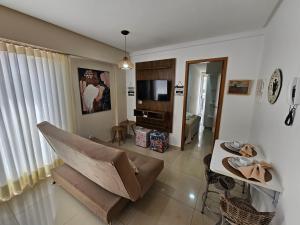 Flat 202 lindíssimo ao lado Shopping Flamboyant