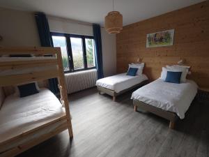 Maison LImpasse, spa extérieur, cheminée et piscine chauffée lété