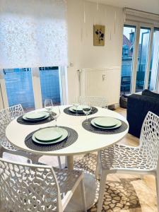 Appartements Le St-Arnould - Vue Cathedrale, central & calme : photos des chambres