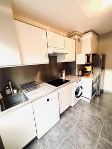 Appartements Le St-Arnould - Vue Cathedrale, central & calme : photos des chambres