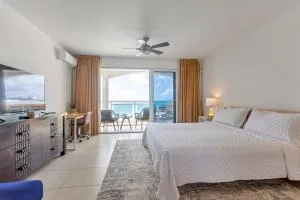 Maho Beach House - Sand Bar Studio - Ocean View - Maho Reef