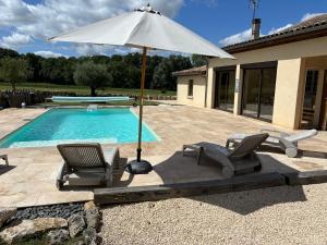 Maison de charme avec piscine chauffée