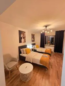 Noah Longstay Sockenvägen 1A-5A - Unnered