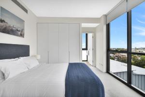 Stylish two bedroom in St Leonards ALB91105