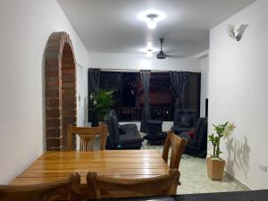 Apartamento a 5 minuto de hacienda napoles y el santorine colombiano