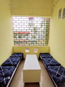 Nomads Nest Backpackers Hostel