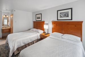 Double Room – No Exterior Windows room in Best Western Plus Edgewater Hotel
