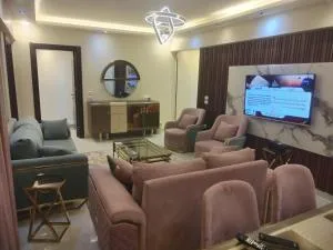 شقة فندقية ميدان لبنان - Kafr Ḥakîm